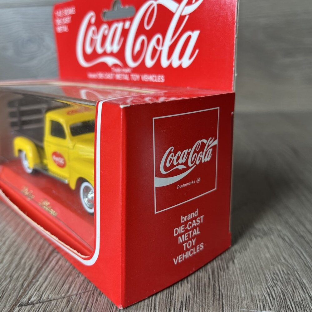 Hartoy Die-cast Metal Coca-Cola Dodge Plateau Toy Truck Yellow Pickup 1979 - Picture 4 of 10